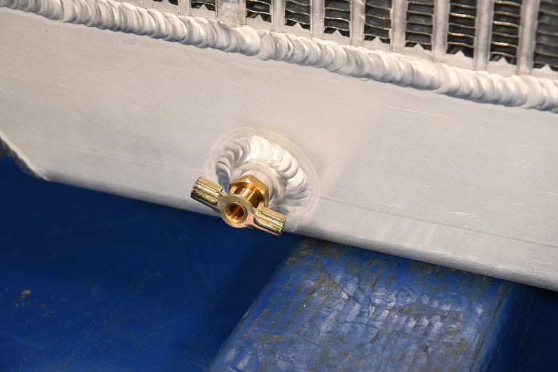 Load image into Gallery viewer, Caterpillar 322C Radiator # 850314
