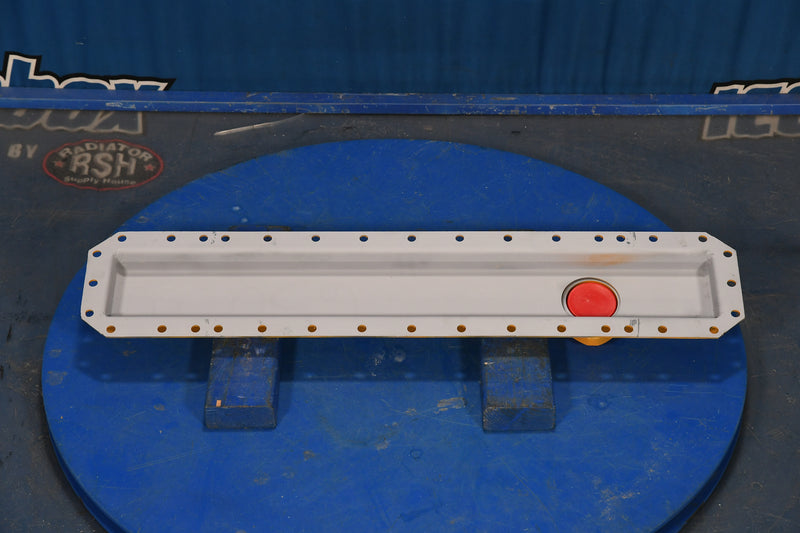 Load image into Gallery viewer, Caterpillar D6C Bottom Tank # 865031
