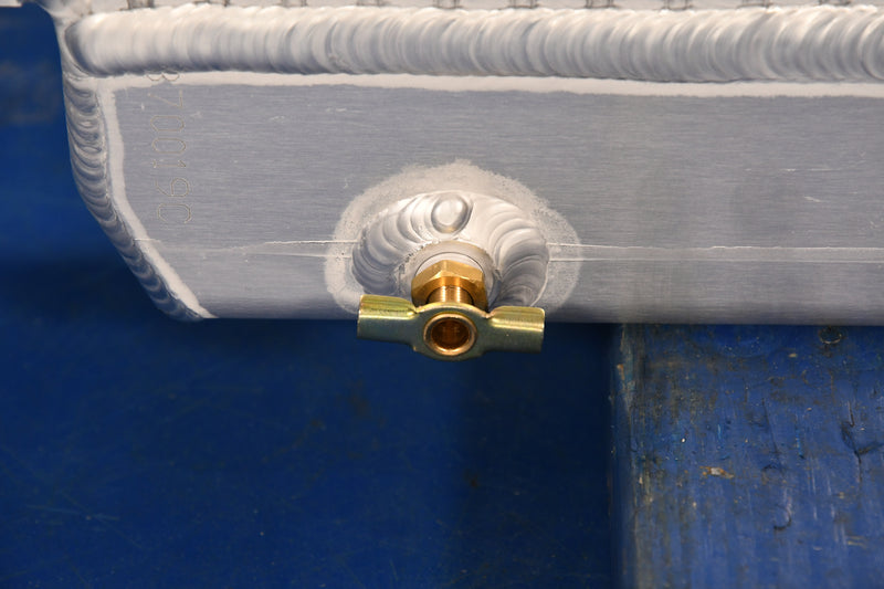Load image into Gallery viewer, John Deere 970 Radiator # 870019
