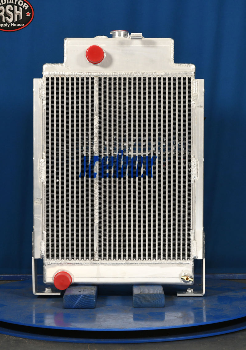 Load image into Gallery viewer, John Deere 550G Radiator # 870127
