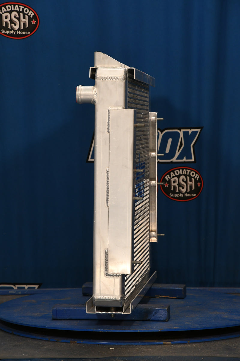 Load image into Gallery viewer, John Deere 770B Radiator # 870180
