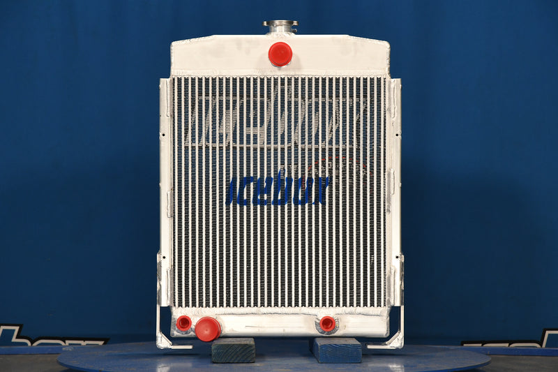 Load image into Gallery viewer, John Deere 350 Radiator # 870188

