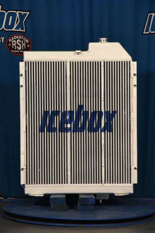 John Deere 456,046,604,755,476,000,000,00 Radiator