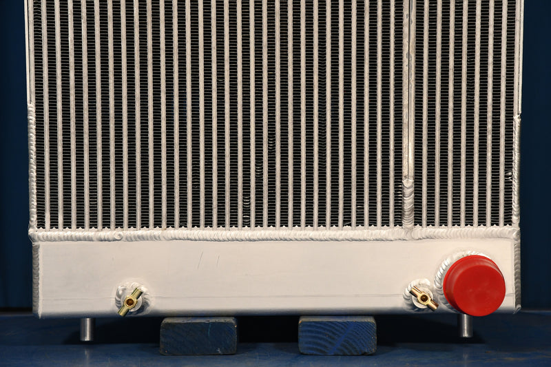 Load image into Gallery viewer, Hitachi Zaxis 450-3 Radiator # 870366
