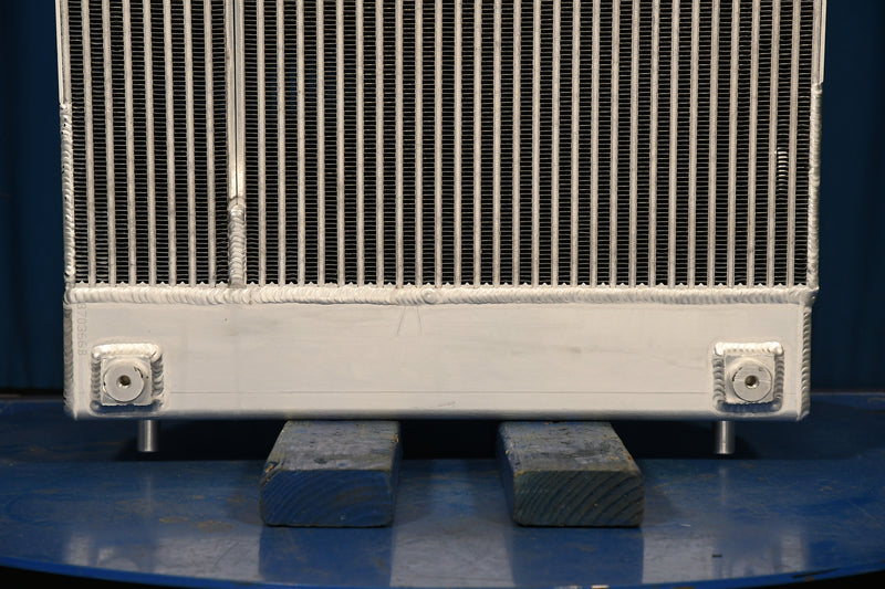 Load image into Gallery viewer, Hitachi Zaxis 450-3 Radiator # 870366
