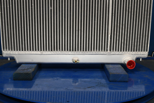 Hitachi 180 Radiator