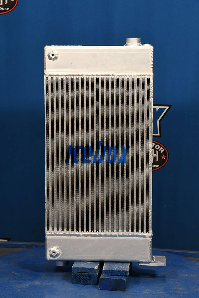 Load image into Gallery viewer, John Deere Radiator # 871068
