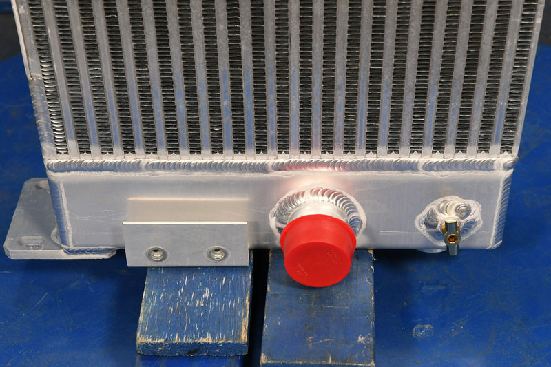 Load image into Gallery viewer, John Deere Radiator # 871068
