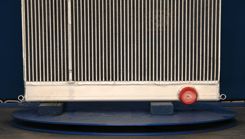 Load image into Gallery viewer, John Deere Radiator # 871082

