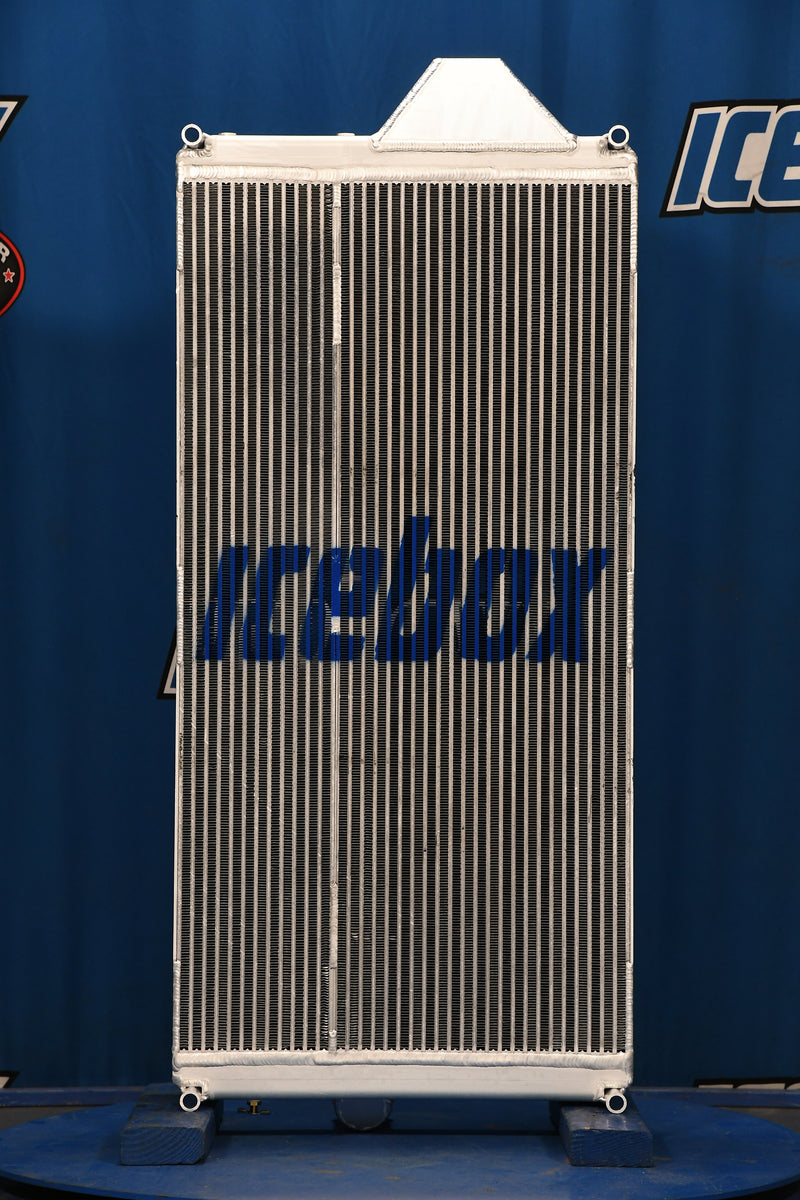 Load image into Gallery viewer, John Deere 8R Series Radiator # 871131
