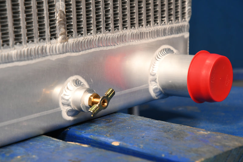 Load image into Gallery viewer, Hitachi 180 Radiator # 871138
