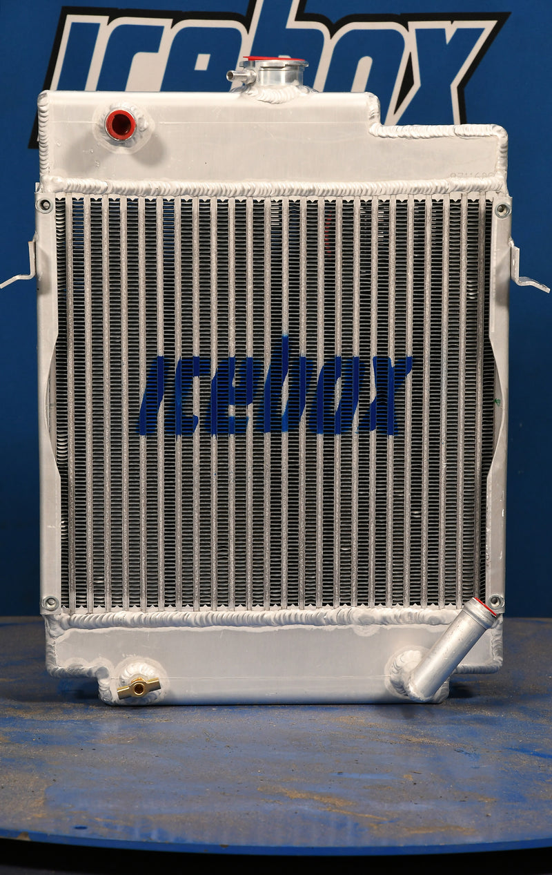 Load image into Gallery viewer, John Deere 955 Radiator # 871160
