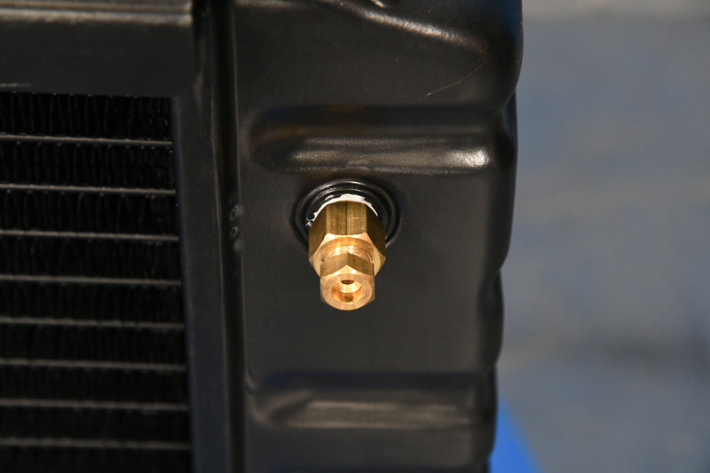 Load image into Gallery viewer, Bobcat 751 Radiator # 890031
