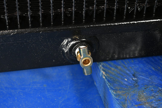 Gehl Radiator