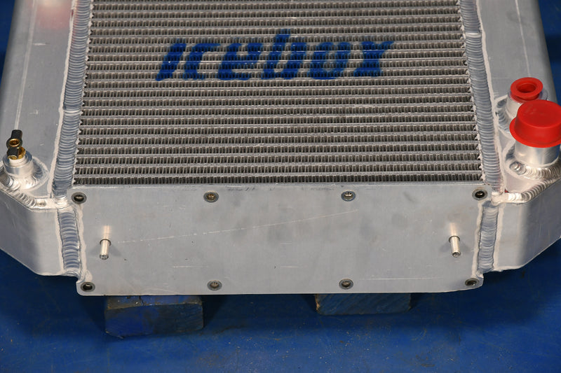 Load image into Gallery viewer, Daewoo Forklift Radiator # 890840

