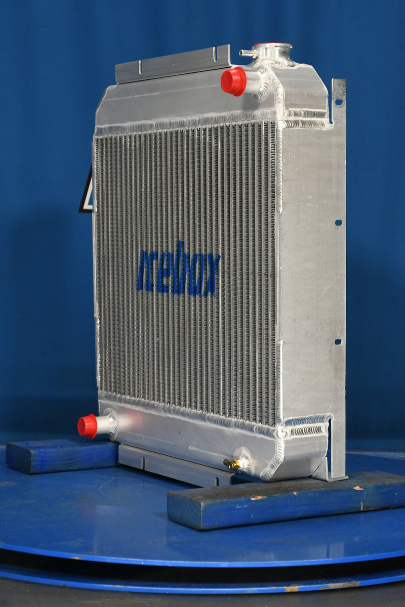 Load image into Gallery viewer, Toro Reelmaster 5500-D Radiator # 891060

