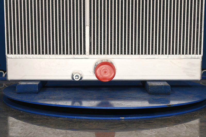 Load image into Gallery viewer, Tesmec 1475 Radiator # 891064
