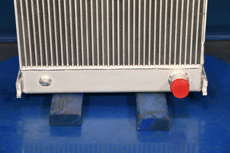 Load image into Gallery viewer, Kubota V3800 Radiator # 891078
