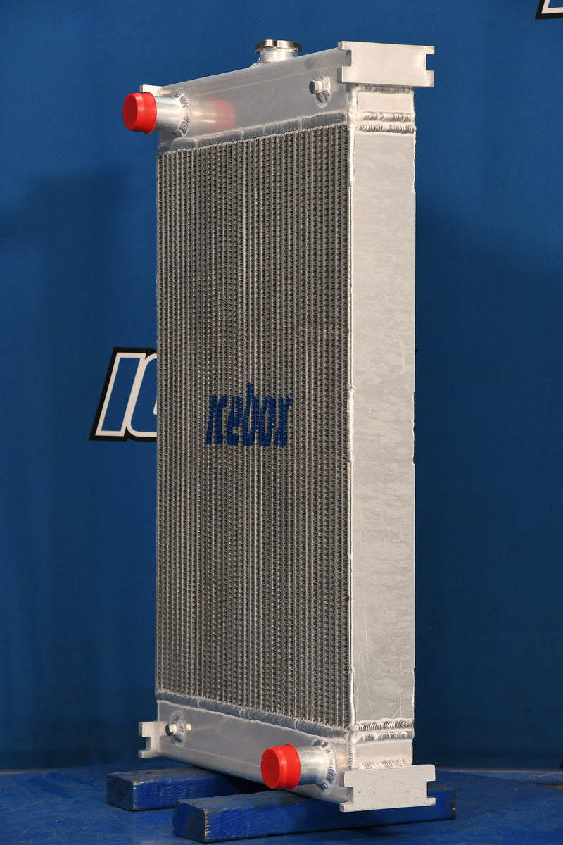 Load image into Gallery viewer, Kubota V3800 Radiator # 891078
