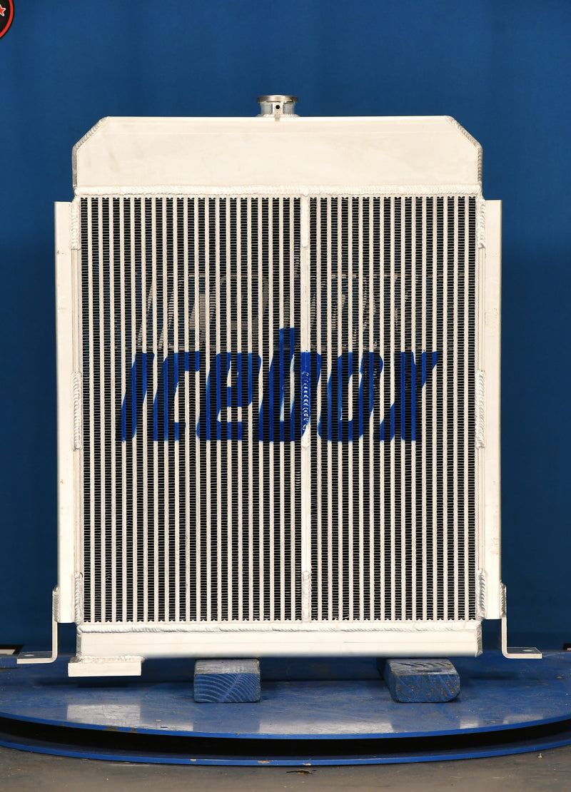 Load image into Gallery viewer, Huber Grader Radiator # 891086
