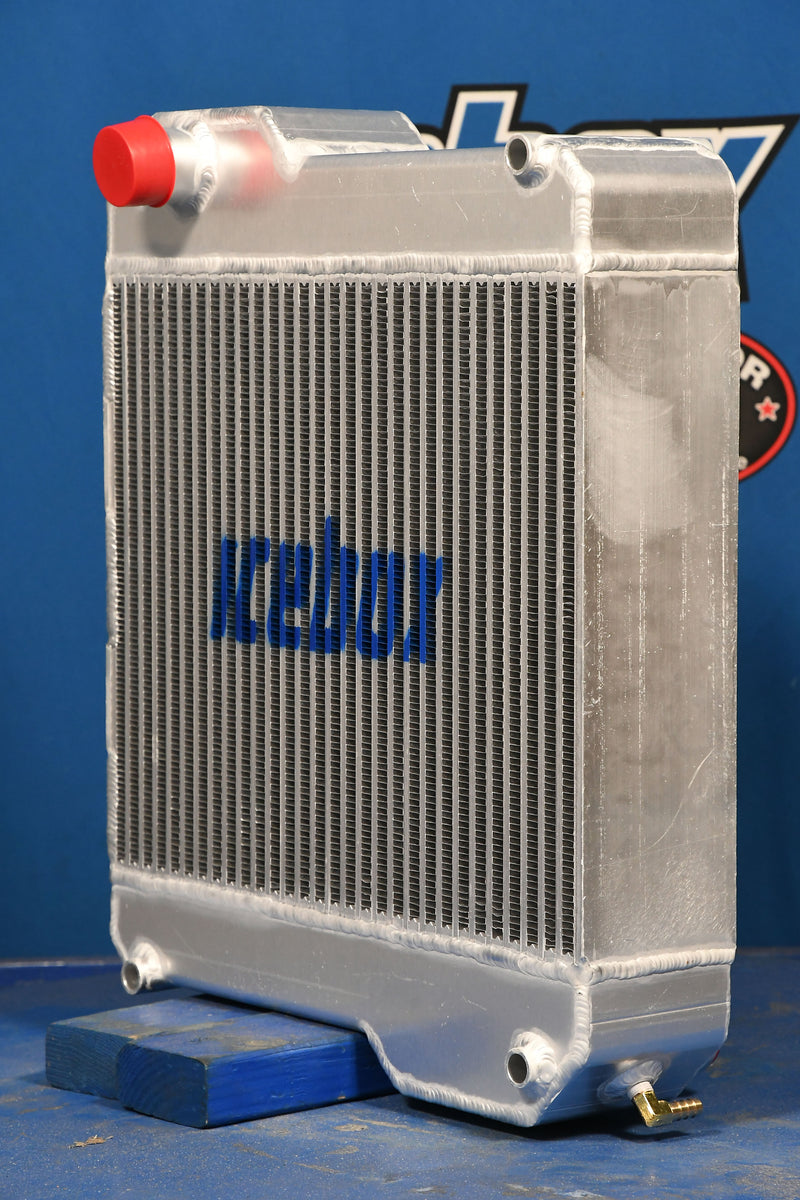 Load image into Gallery viewer, New Holland Tractor Radiator # 910018

