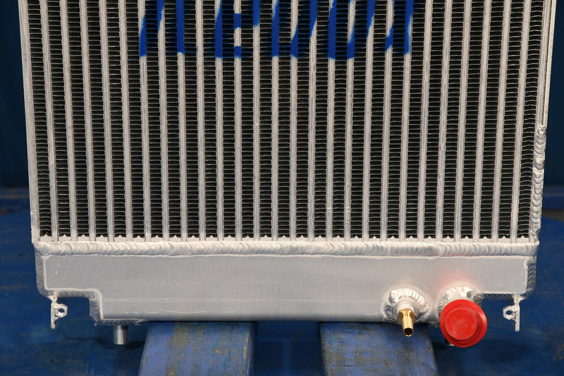 Load image into Gallery viewer, New Holland EH30.B Radiator # 910023
