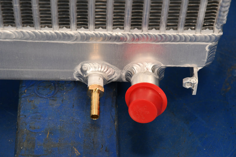 Load image into Gallery viewer, New Holland EH30.B Radiator # 910023
