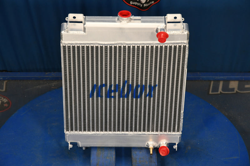 Load image into Gallery viewer, New Holland EH30.B Radiator # 910023
