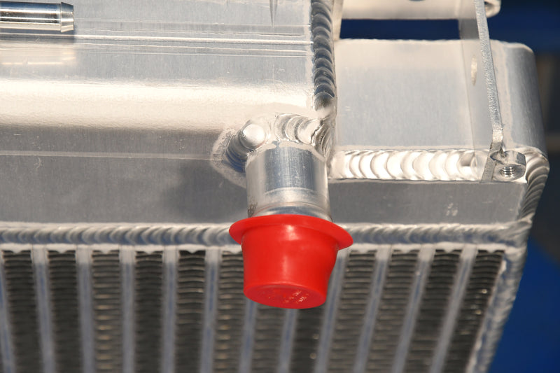 Load image into Gallery viewer, New Holland EH30.B Radiator # 910023
