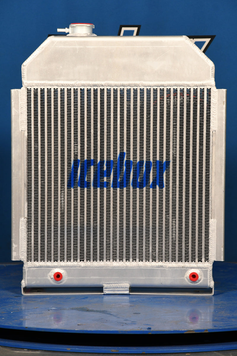 Load image into Gallery viewer, Ford 5030 Radiator # 910049

