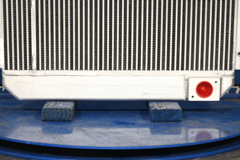Load image into Gallery viewer, Komatsu PC220LC-3 Radiator # 930036
