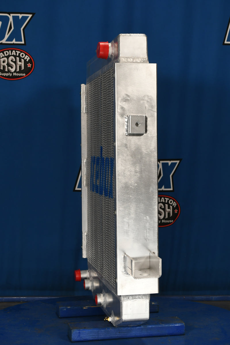 Load image into Gallery viewer, Komatsu WA480-1, WA150-1 Radiator # 930060
