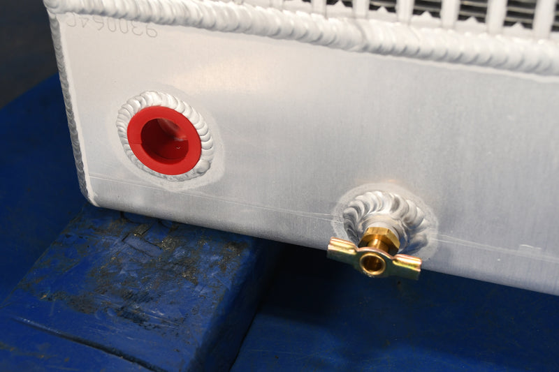 Load image into Gallery viewer, Komatsu WA250-1LC Radiator # 930064
