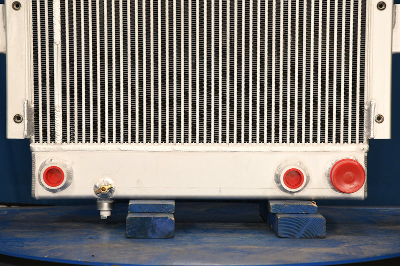 Load image into Gallery viewer, Komatsu WA250-1LC Radiator # 930064
