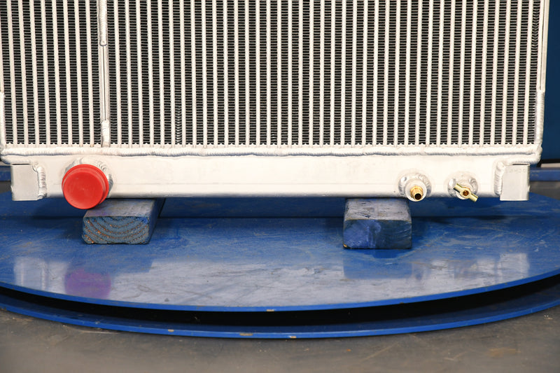 Load image into Gallery viewer, Komatsu PC200 Radiator # 930099
