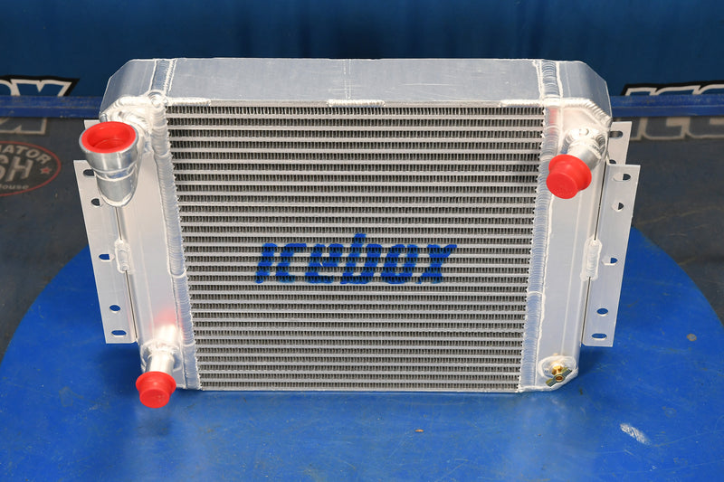 Load image into Gallery viewer, Komatsu FG20-7 Radiator # 930264
