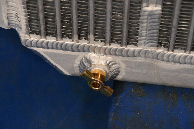 Load image into Gallery viewer, Toyota FG30 Radiator # 940148
