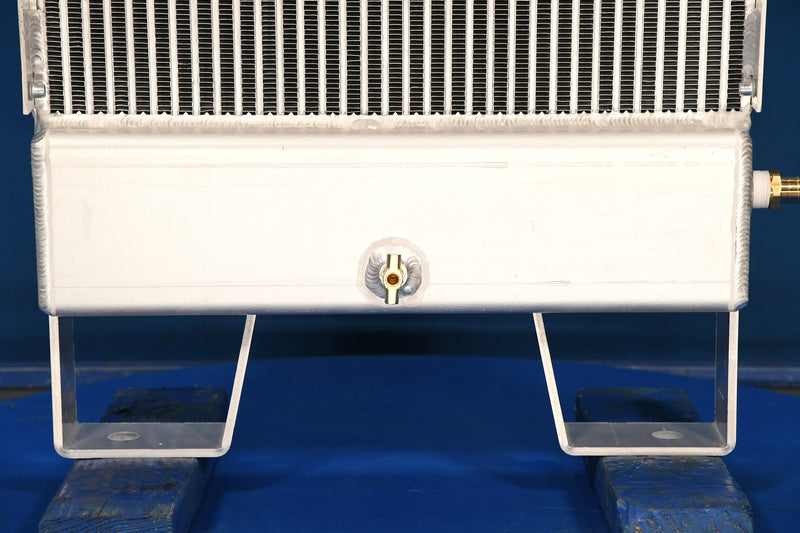Load image into Gallery viewer, Manitou MLT629, MLT633, MLT633TLS Radiator # 940270
