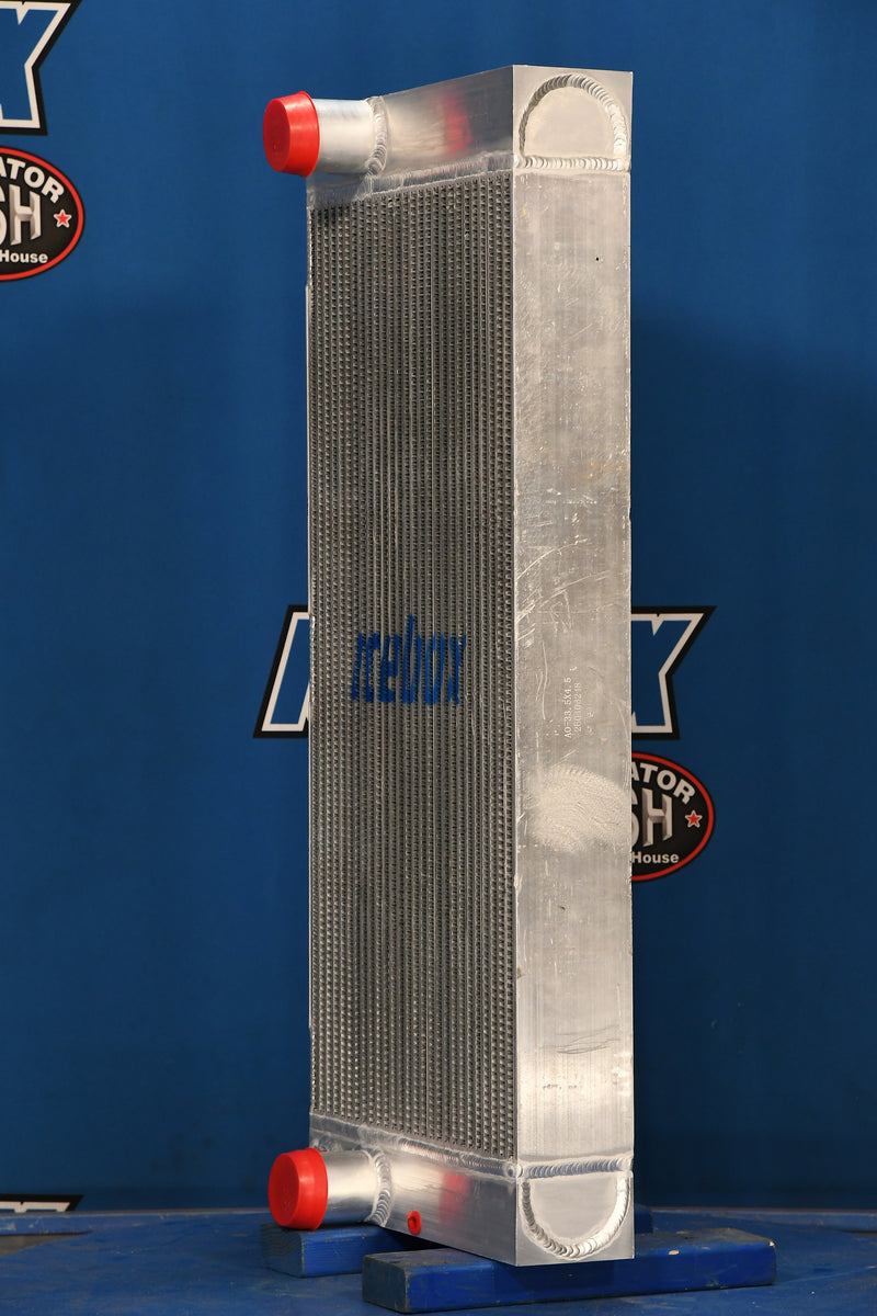 Load image into Gallery viewer, Hyster Radiator # 940271
