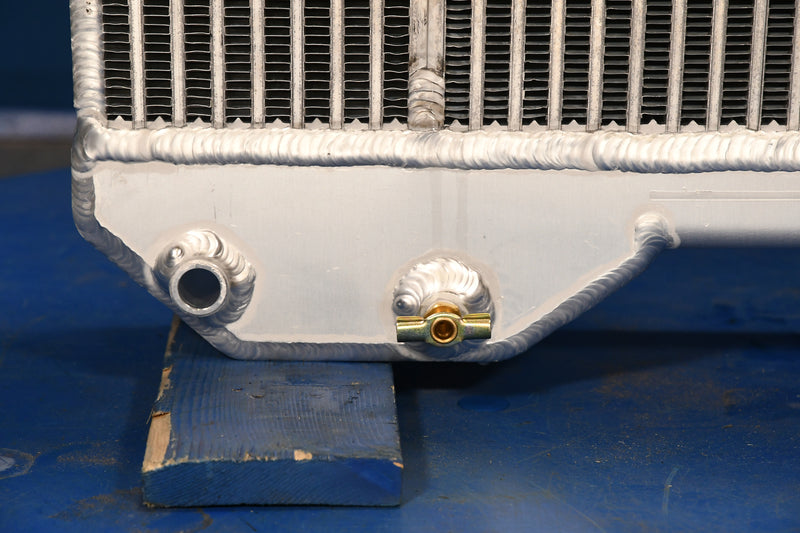 Load image into Gallery viewer, Bandit 1390 Chipper Radiator # 950175
