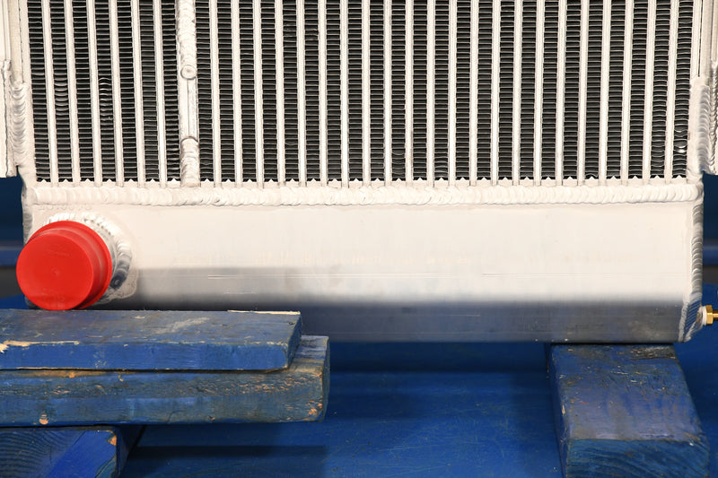 Load image into Gallery viewer, Massey Ferguson 461 Radiator # 960019
