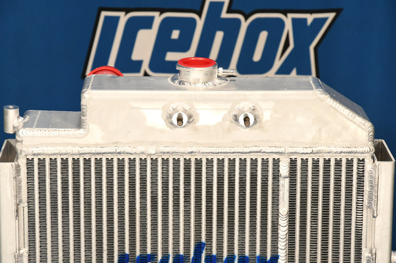 Load image into Gallery viewer, Massey Ferguson 461 Radiator # 960019
