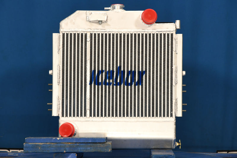Load image into Gallery viewer, Massey Ferguson 461 Radiator # 960019
