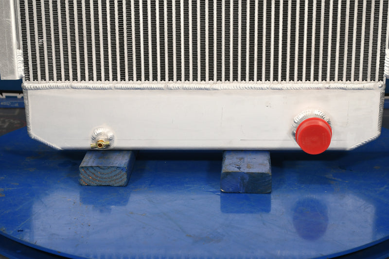 Load image into Gallery viewer, Onan DGBB Radiator # 990156
