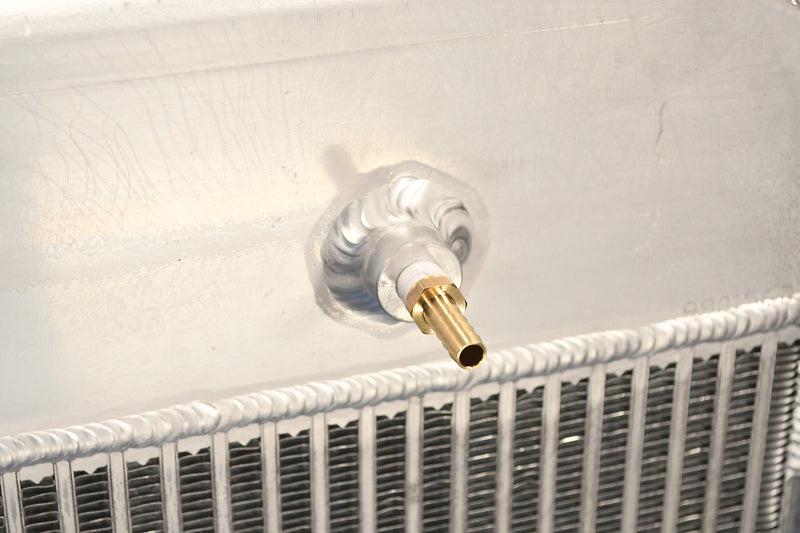 Load image into Gallery viewer, Onan DGBB Radiator # 990156
