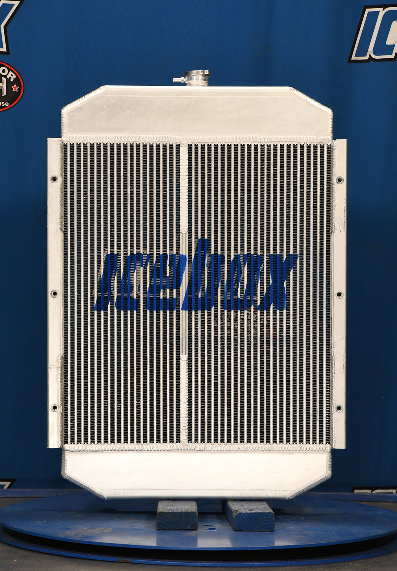 Load image into Gallery viewer, Onan Radiator # 990162
