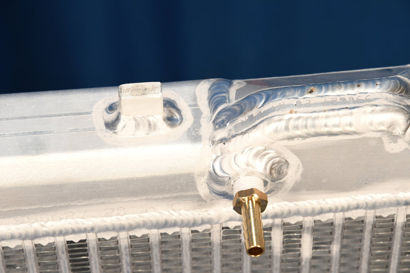 Load image into Gallery viewer, Cummins 0725, Generator Radiator # 990627
