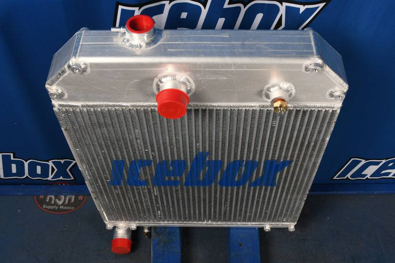 Load image into Gallery viewer, Caterpillar/ JCB 416B, 416C, 426C, 426B,428B Radiator # 850390
