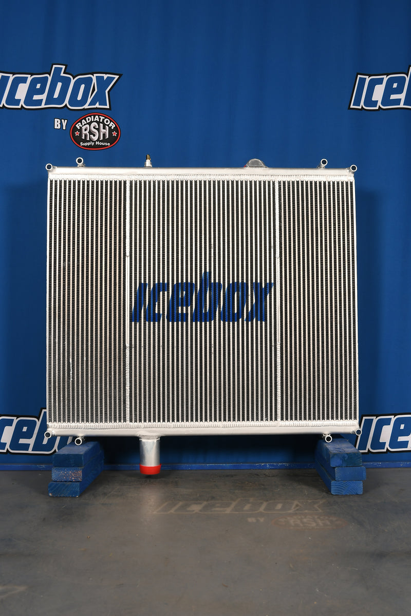 Load image into Gallery viewer, Peterbilt T-800, 382, 368 Radiator # 604066
