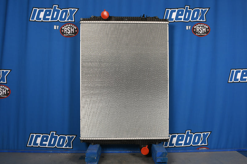 Load image into Gallery viewer, Kenworth T660 / W900 / W900B2 Radiator # 604062
